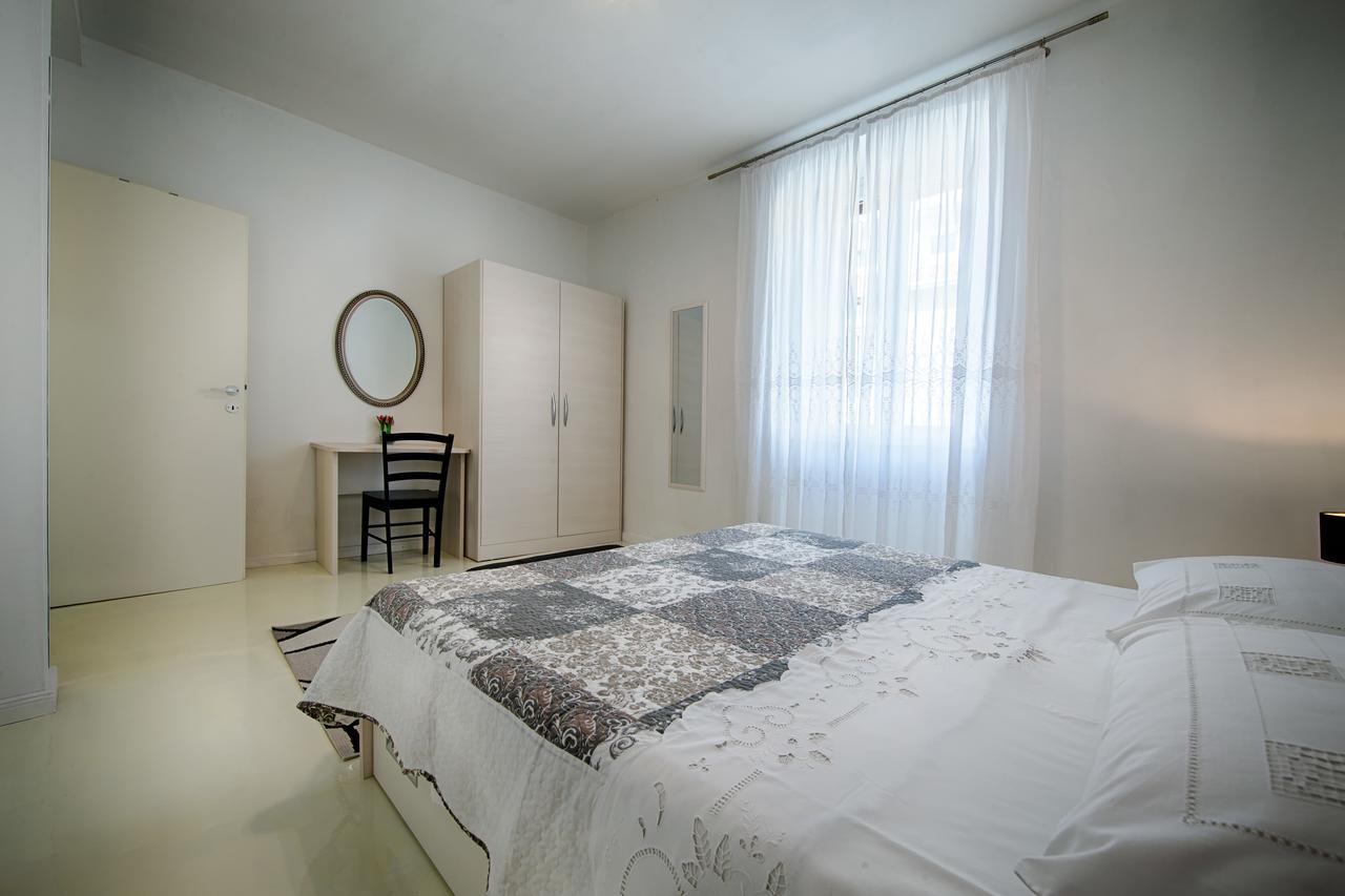 Apartment Jure 维斯 外观 照片